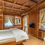 Parc Victoria Hotel 4*