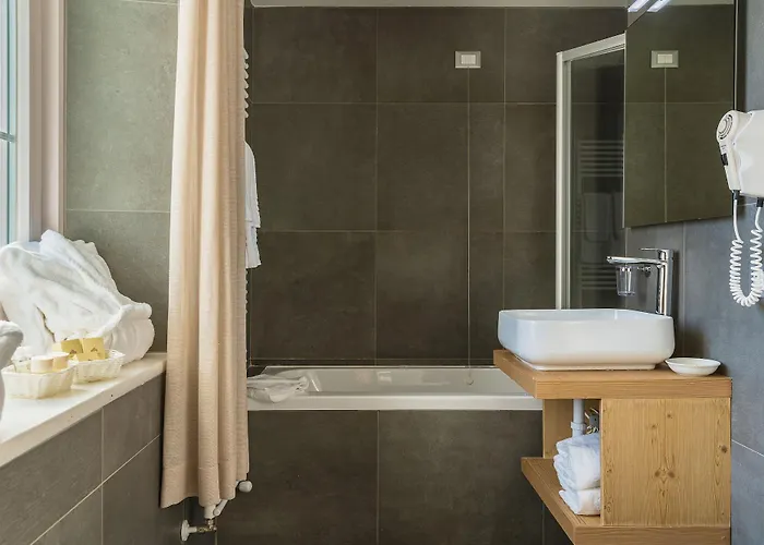 Parc Victoria Hotel 4*